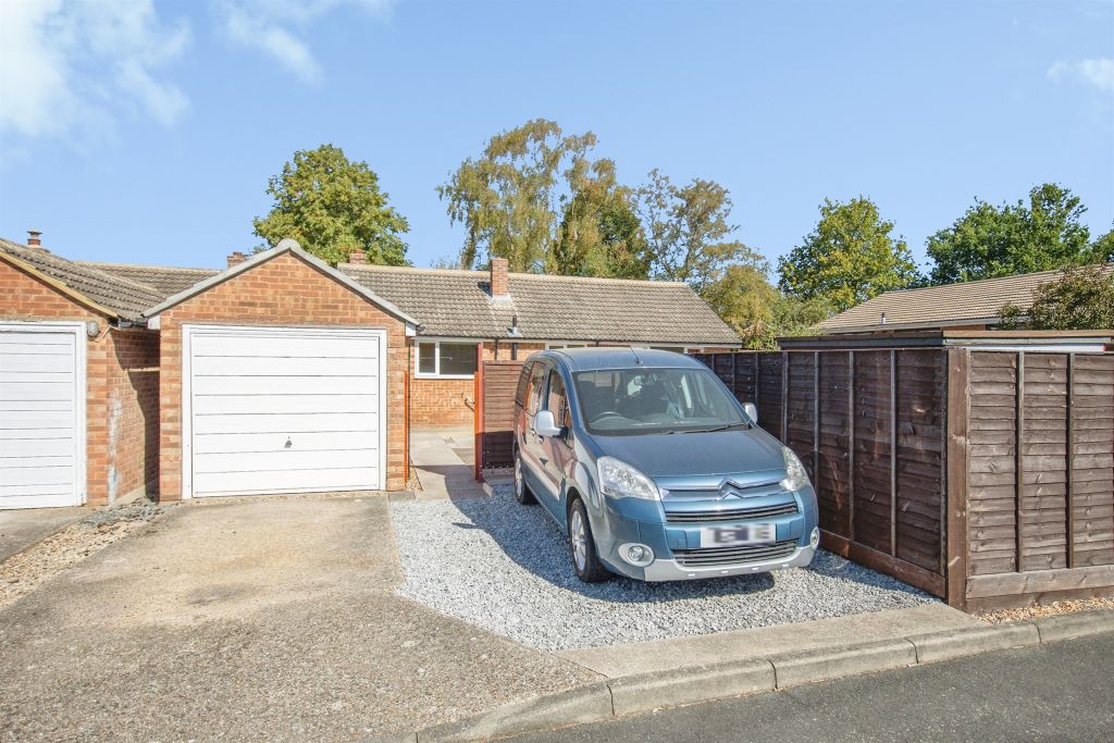 Property photo 2 of 19
