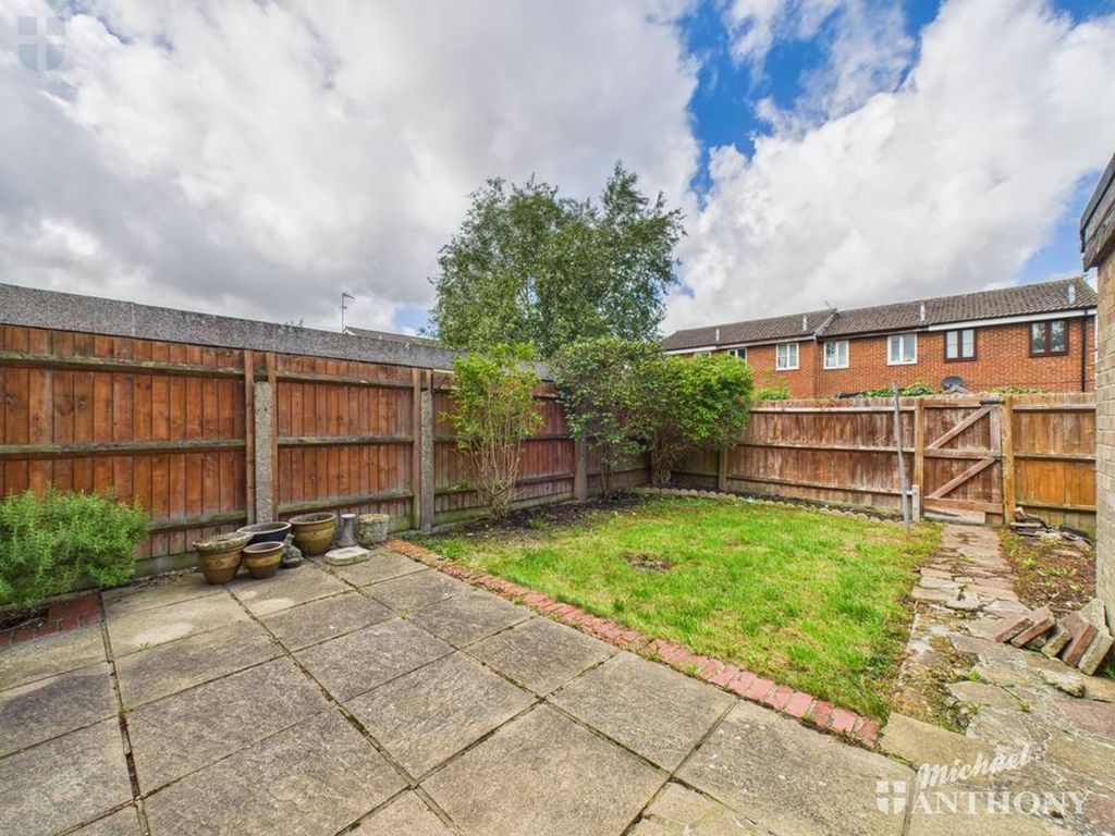Property photo 3 of 20 Cam03218G0-Pr0770-Still030-Thumbnail-H750-70