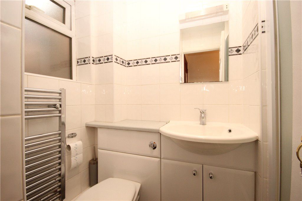 Property photo 2 of 4 Bathroom