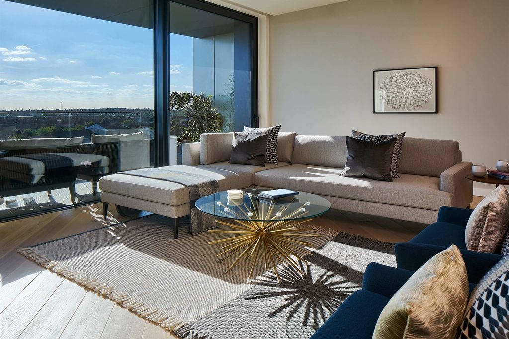 Property photo 1 of 12 Reception