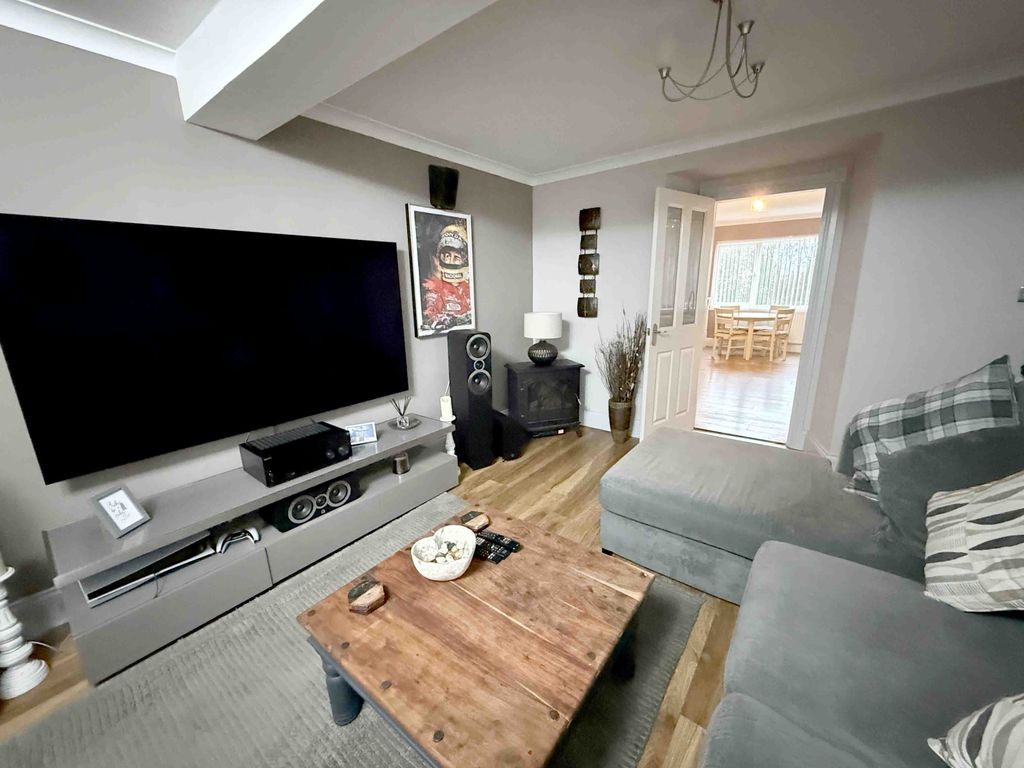 Property photo 3 of 26 Gallery