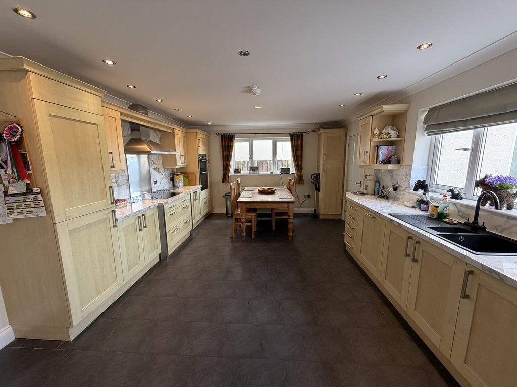 Property photo 2 of 24 Not Specified