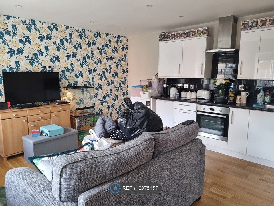 Property photo 2 of 8 Living Area