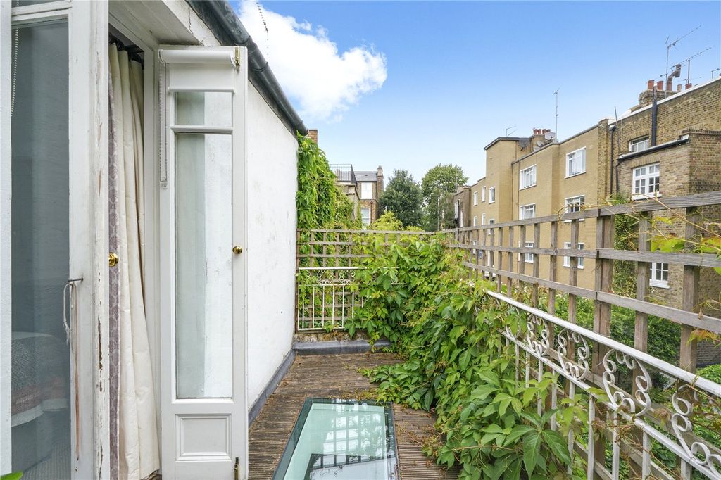 Property photo 3 of 12 Picture No. 21