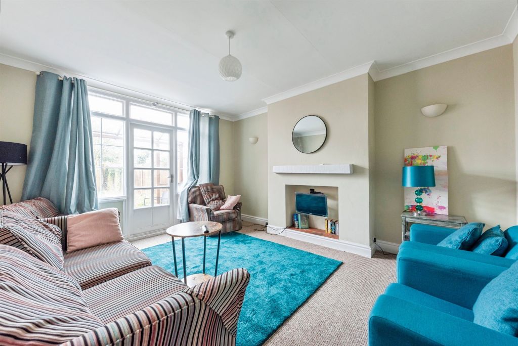 Property photo 2 of 24