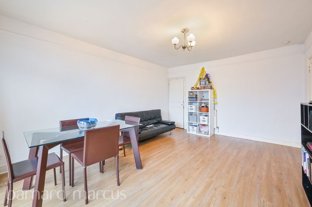 Property photo 3 of 12 Image