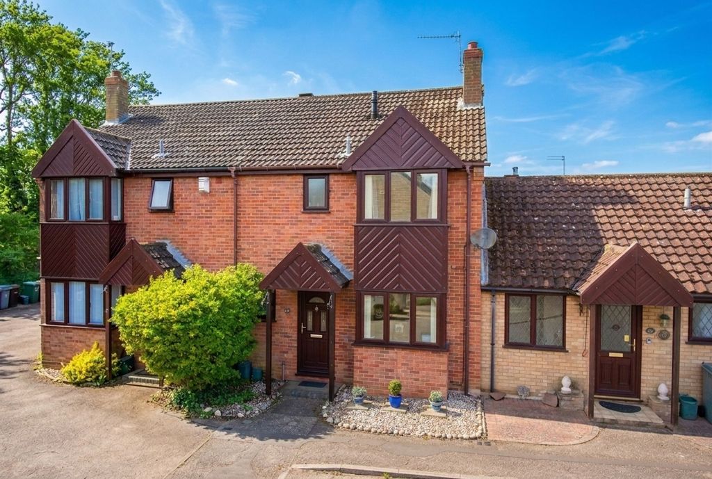 Property photo 1 of 28