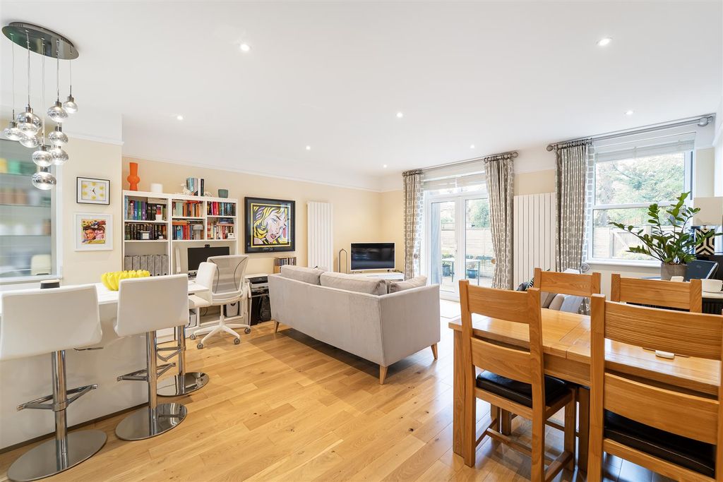 Property photo 2 of 18 Helliwell & Co