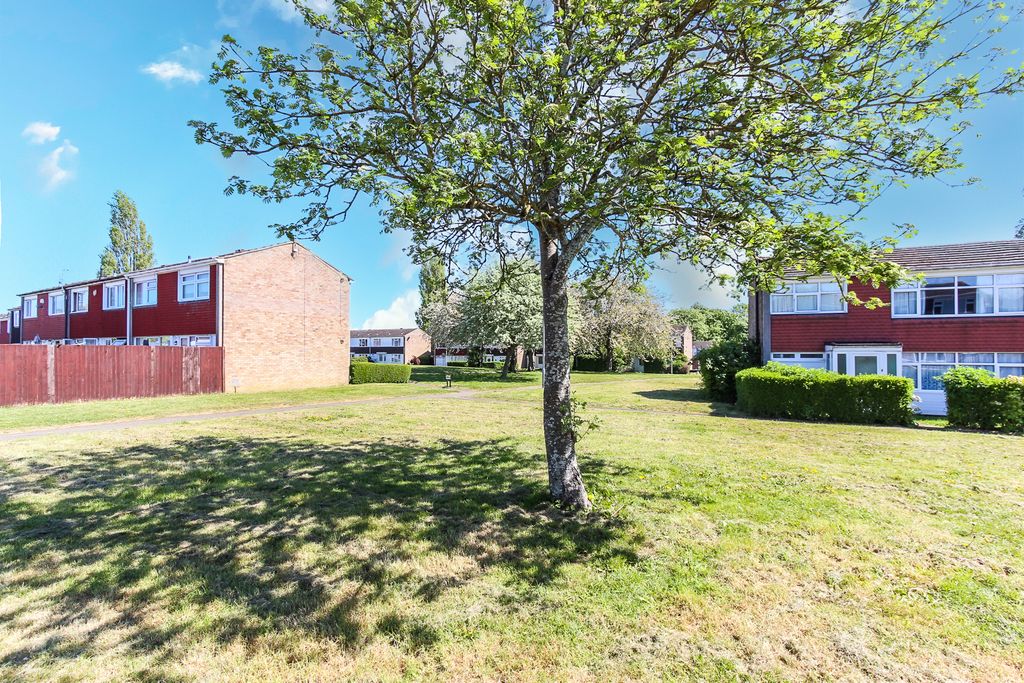 Property photo 3 of 11