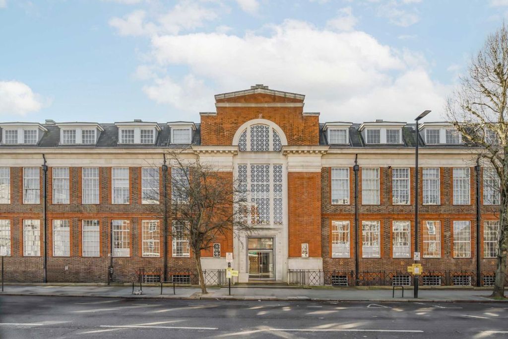 Property photo 1 of 7