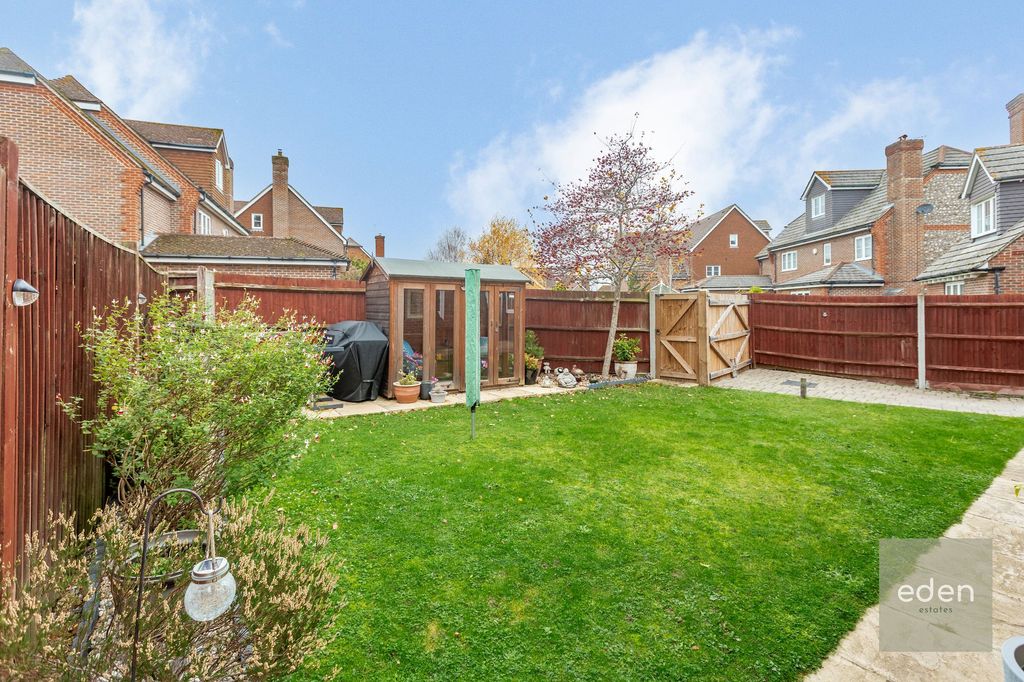 Property photo 2 of 29