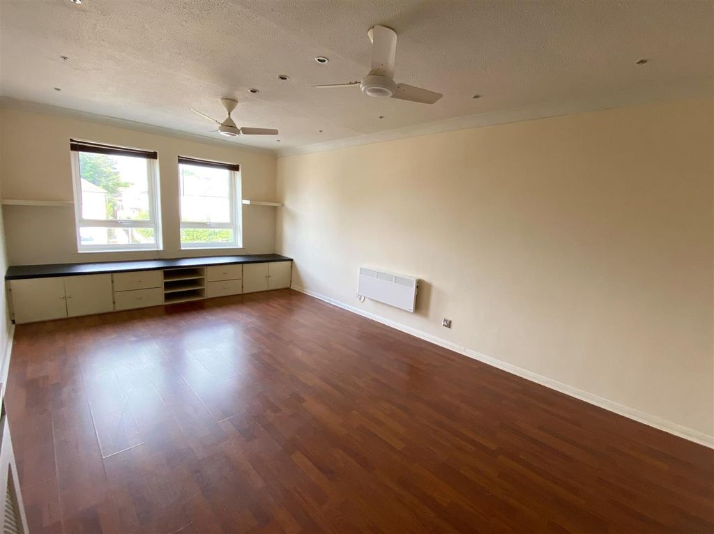 Property photo 3 of 6 Living Room.Jpg