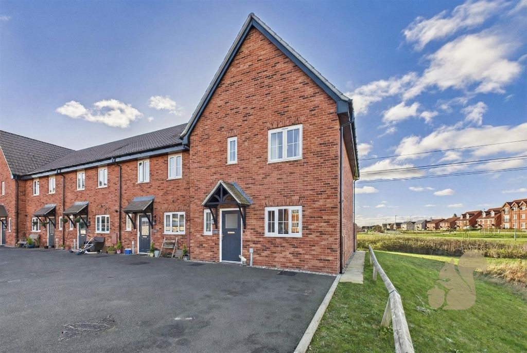 Property photo 1 of 14 Front