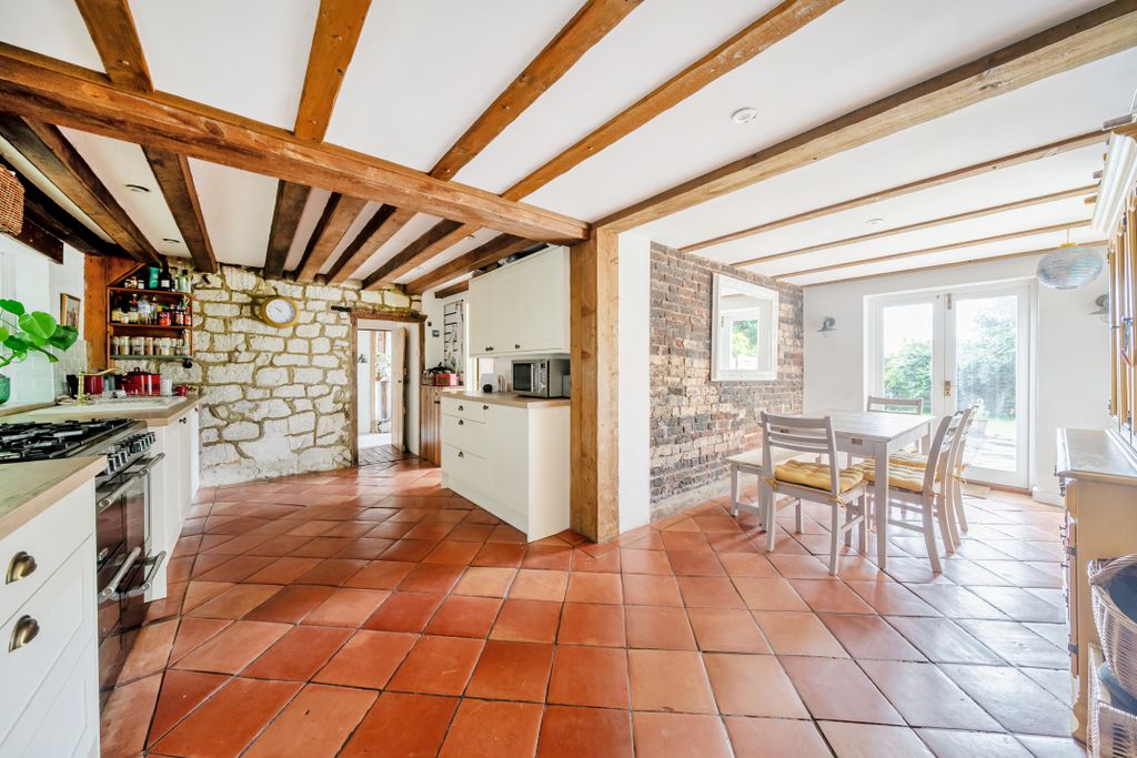 Property photo 3 of 19