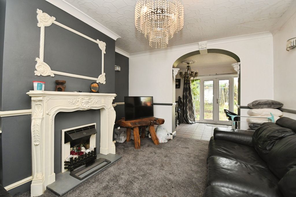 Property photo 2 of 15