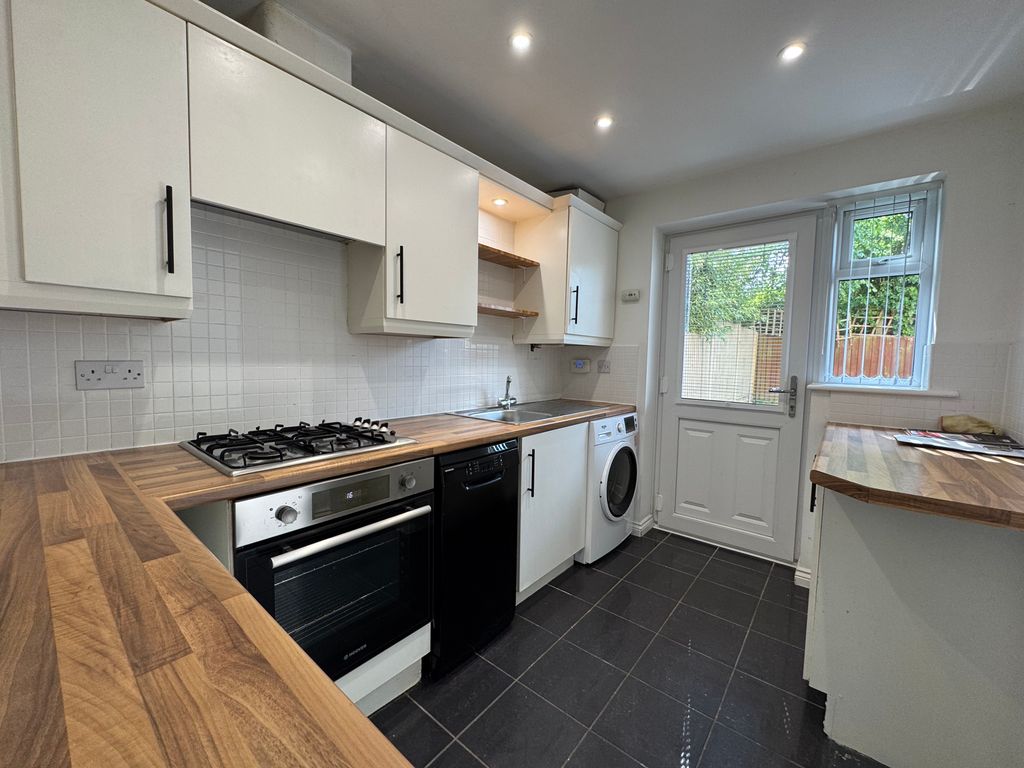 Property photo 2 of 16 Image