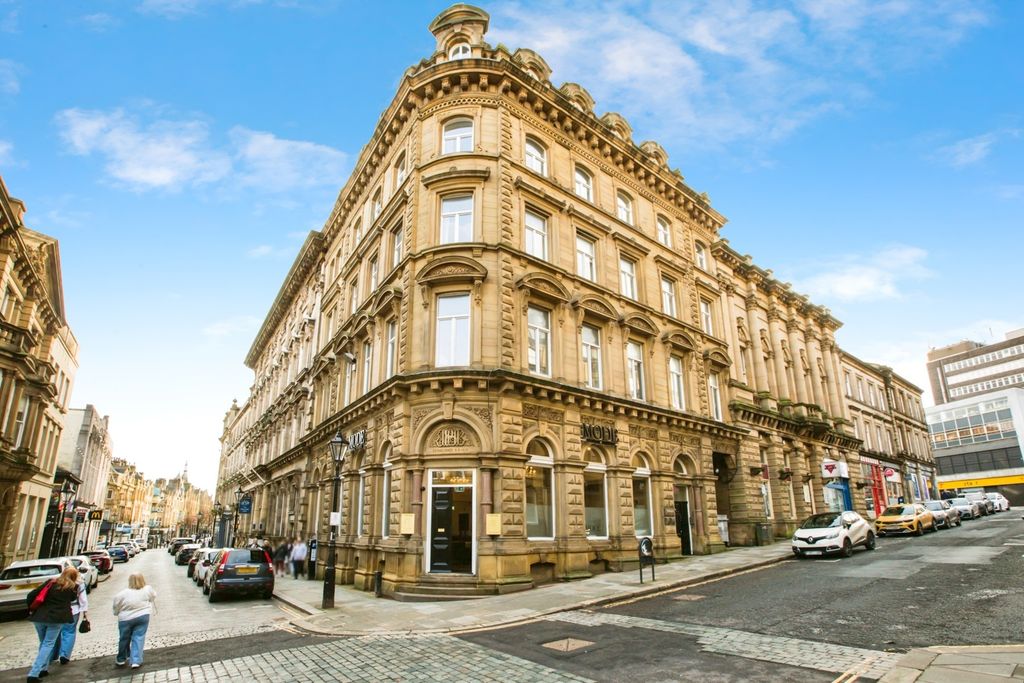 Property photo 1 of 19 Front