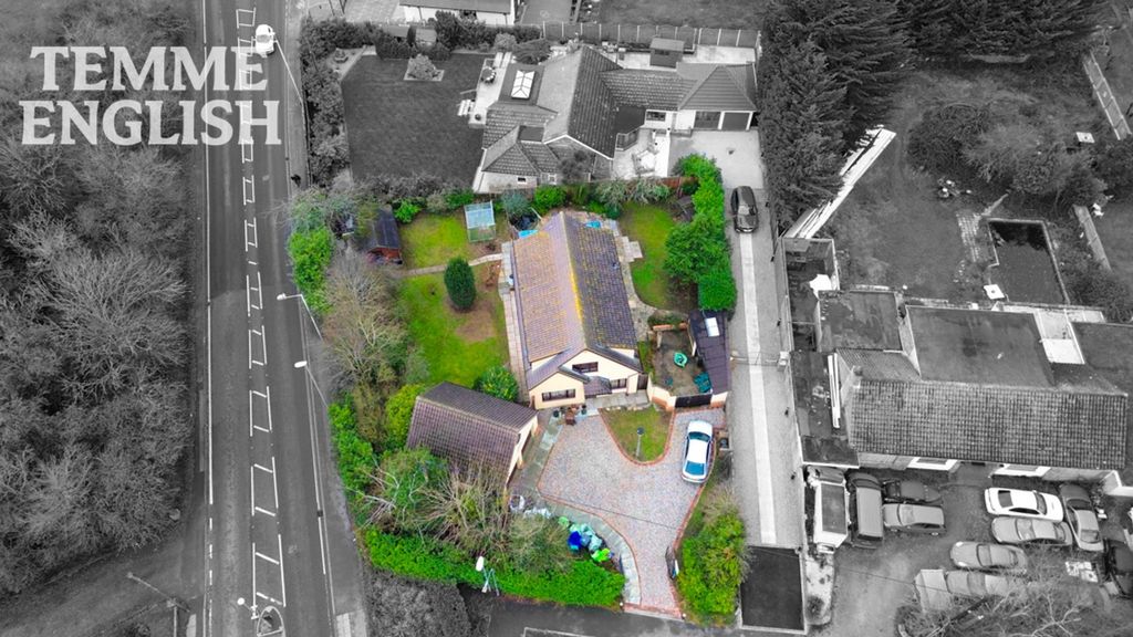 Property photo 2 of 28