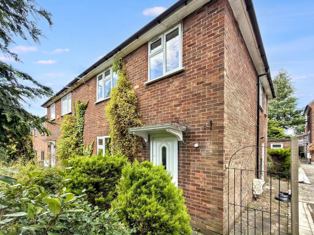 Property photo 2 of 16