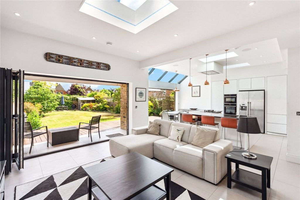 Property photo 3 of 16 Picture No. 04