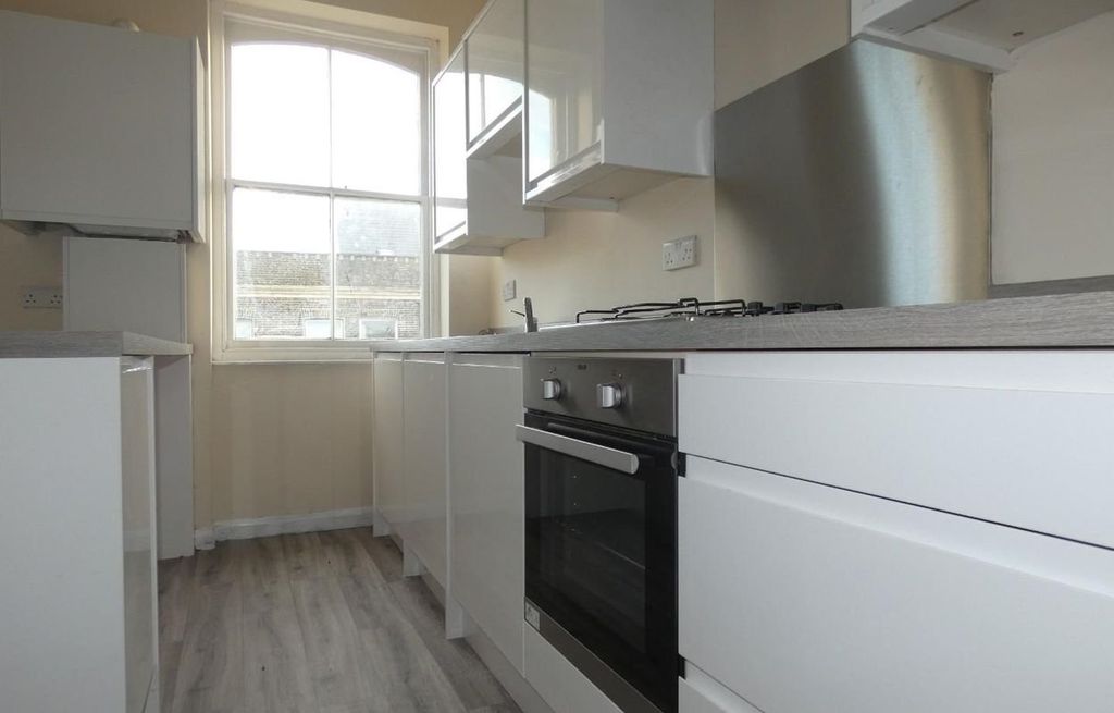 Property photo 3 of 5 Picture 3