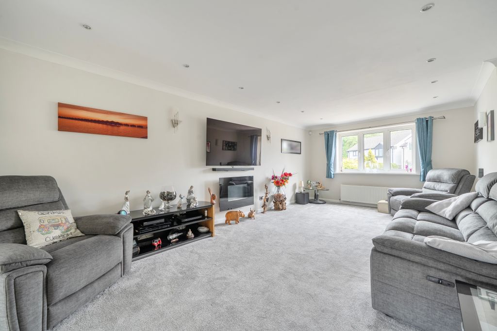 Property photo 2 of 24 1464618 (3)