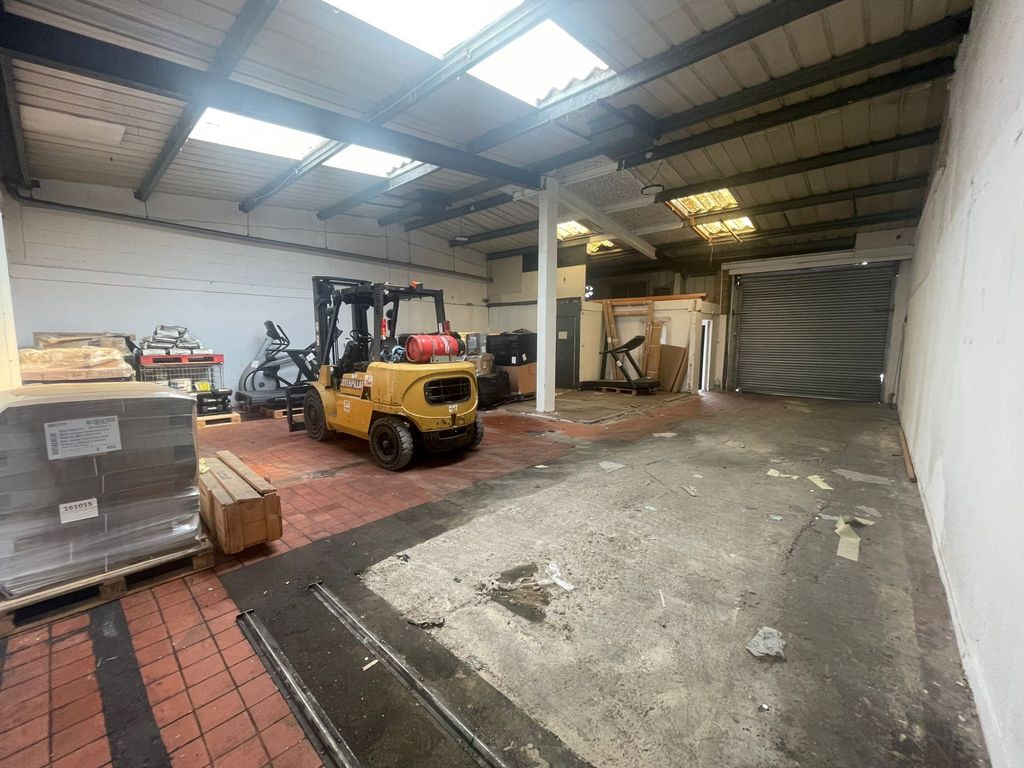 Property photo 3 of 3
