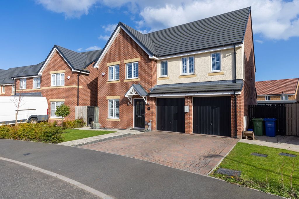 Property photo 1 of 22