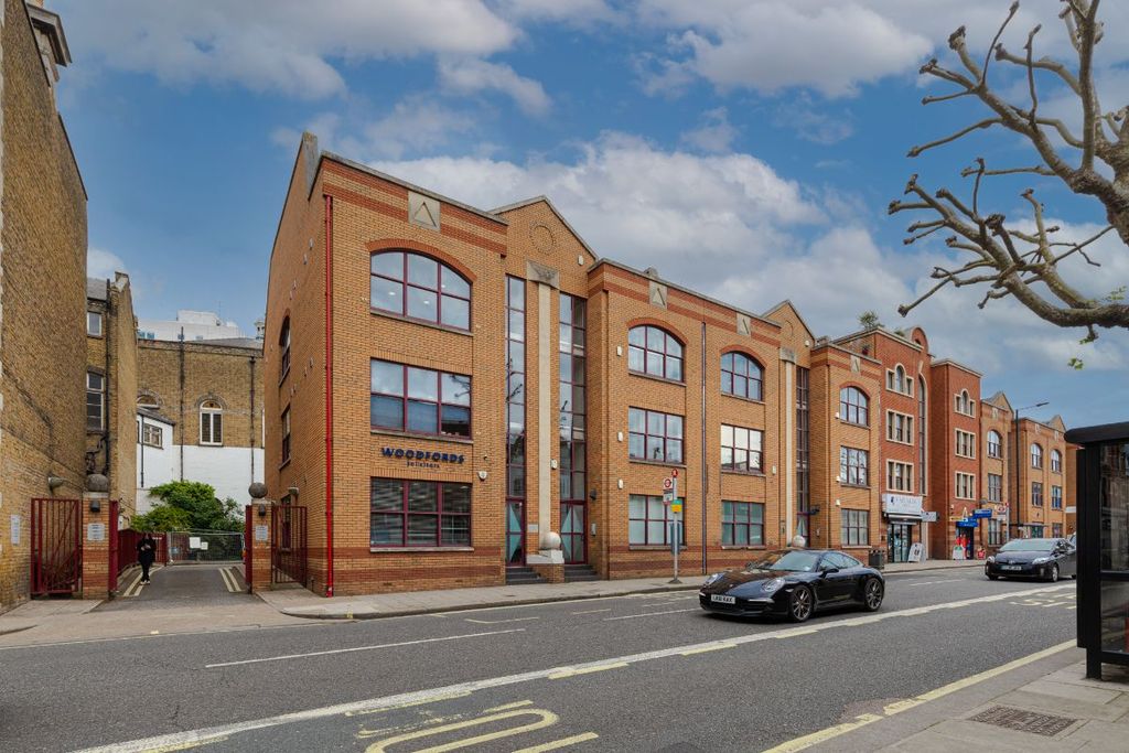 Property photo 1 of 10