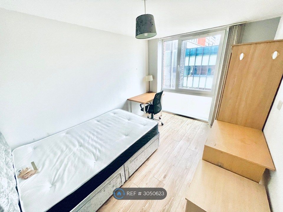 Property photo 1 of 5