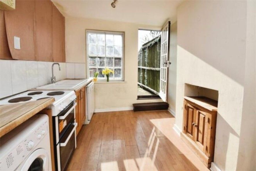 Property photo 3 of 9