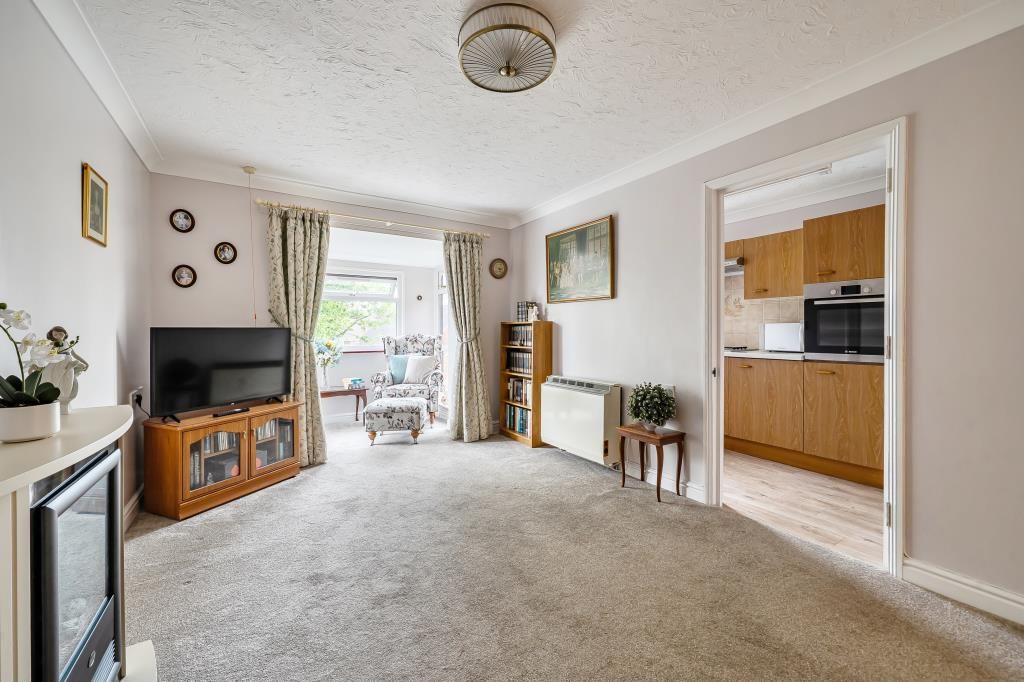 Property photo 3 of 15 Re