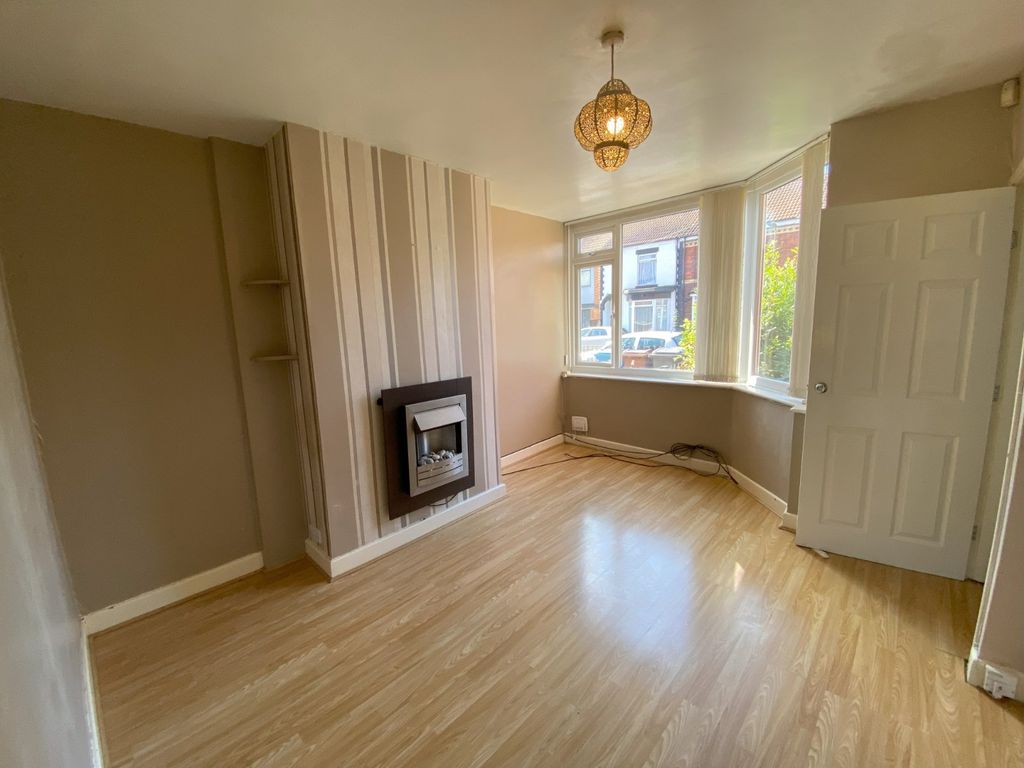 Property photo 2 of 14 Picture No. 32