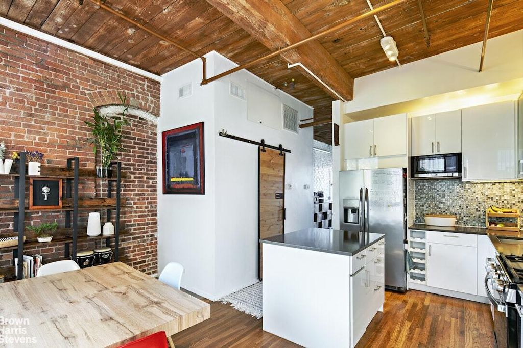 Property photo 3 of 11 <Alttext/>