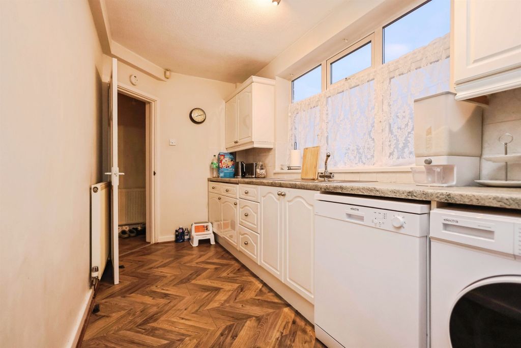 Property photo 3 of 11 Image