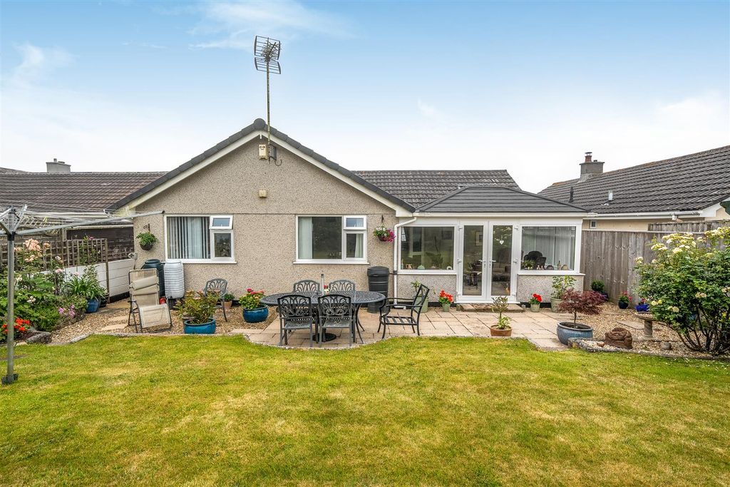 Property photo 1 of 23 Longlands Rear.Jpg