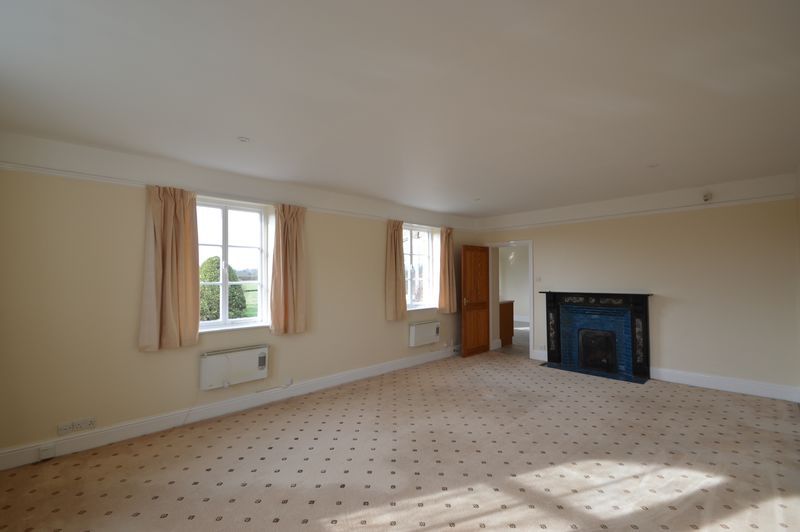 Property photo 3 of 6 Photo 5