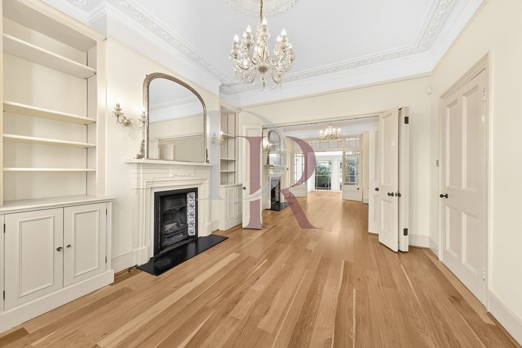 Property photo 3 of 34 Reception Room Front