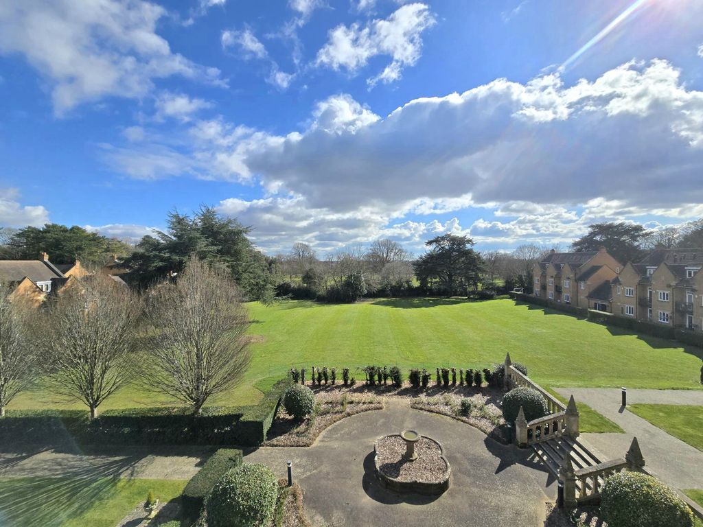 Property photo 3 of 16 Photo 8