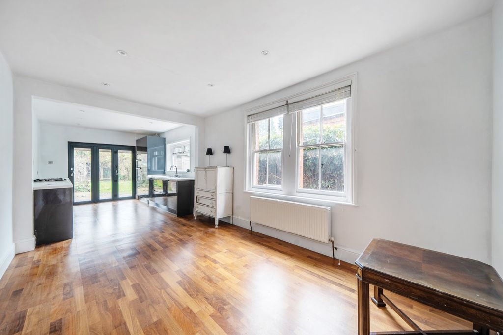 Property photo 3 of 13 Picture No. 05