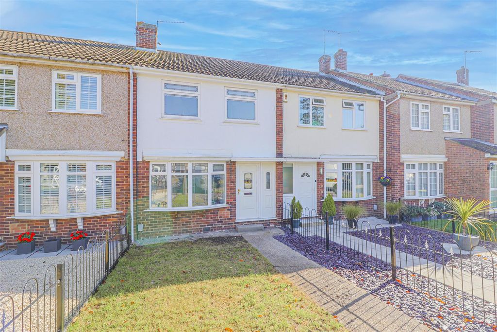 Property photo 1 of 12