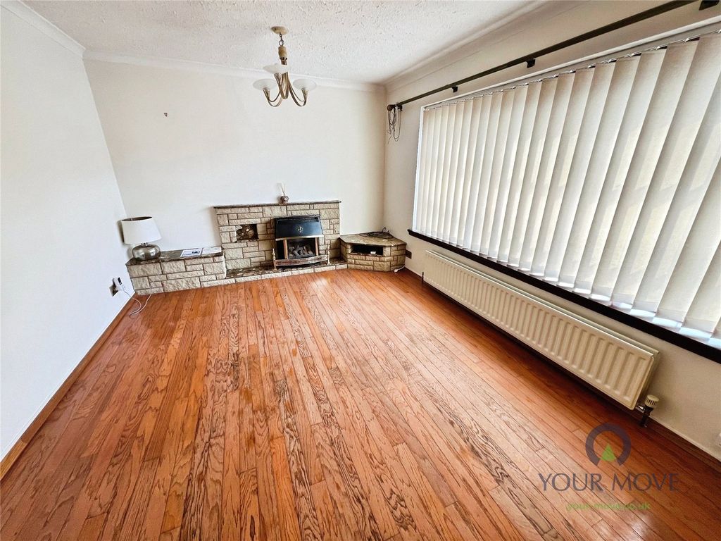 Property photo 2 of 12 Front Reception