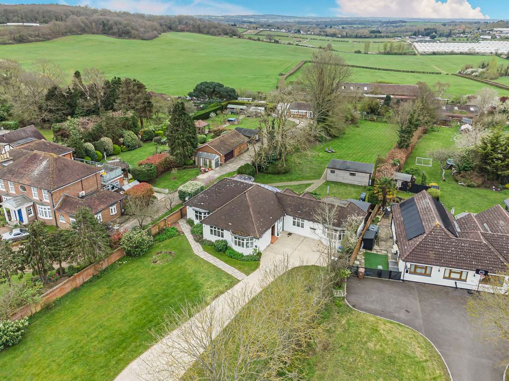 Property photo 1 of 66 Photo 4