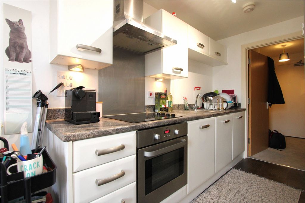 Property photo 2 of 10 Picture No. 18