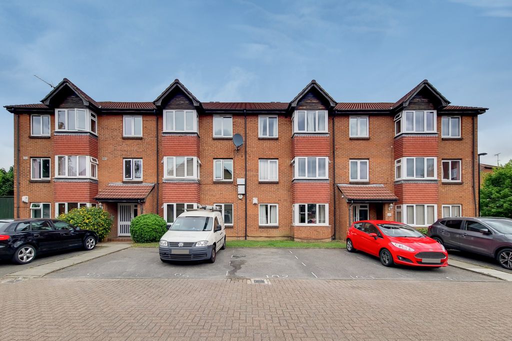 Property photo 1 of 11