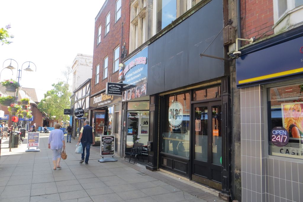 Property photo 1 of 11 Frontage