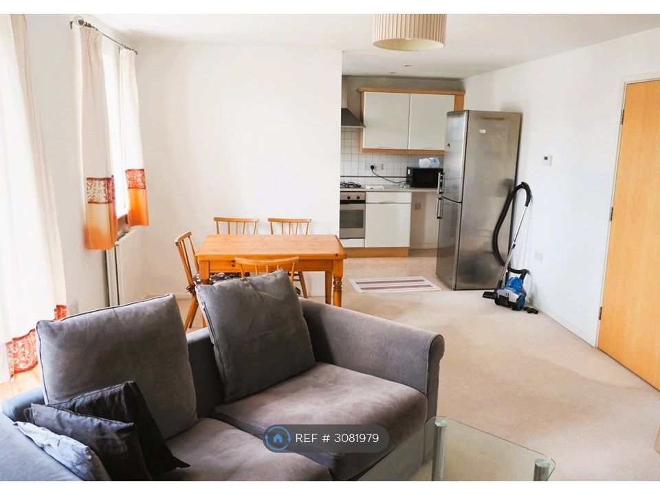 Property photo 3 of 9