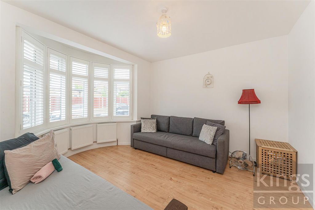 Property photo 2 of 19