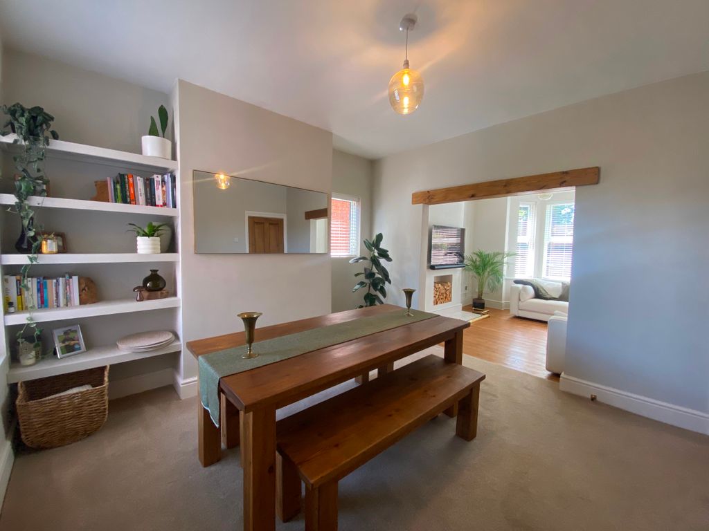 Property photo 3 of 32