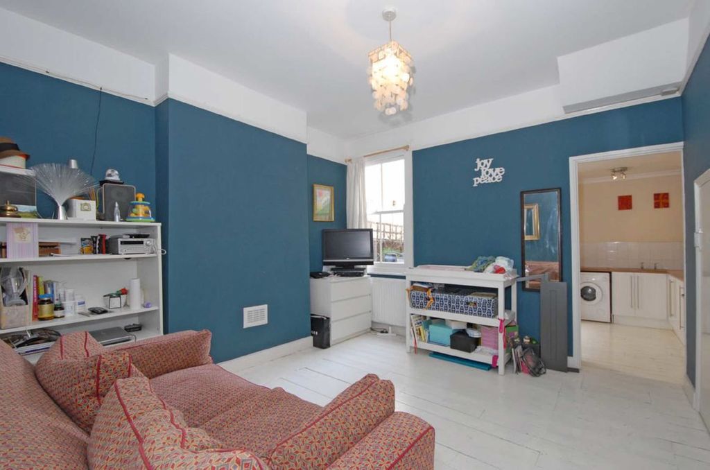 Property photo 1 of 3